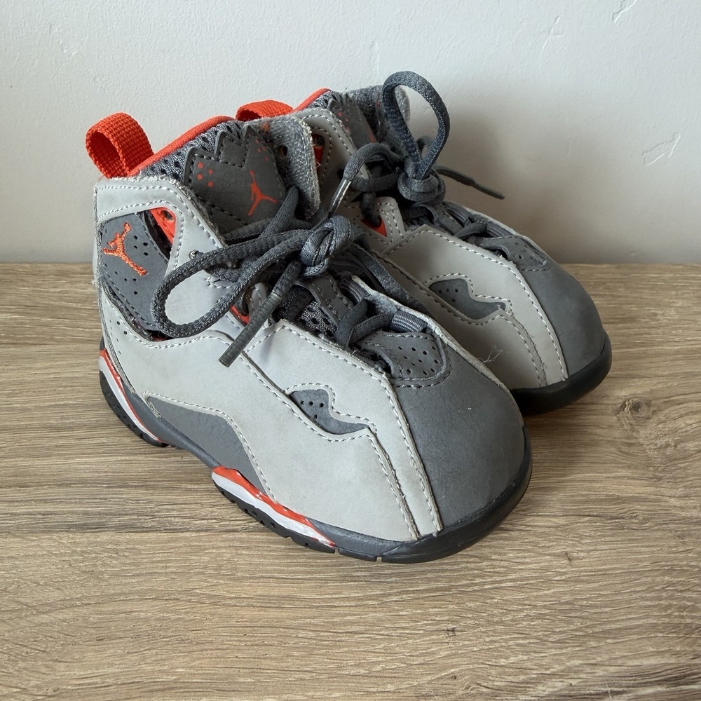Infant Jordan True Flight Toddler Size 5C Shoes Sneakers Grey Orange